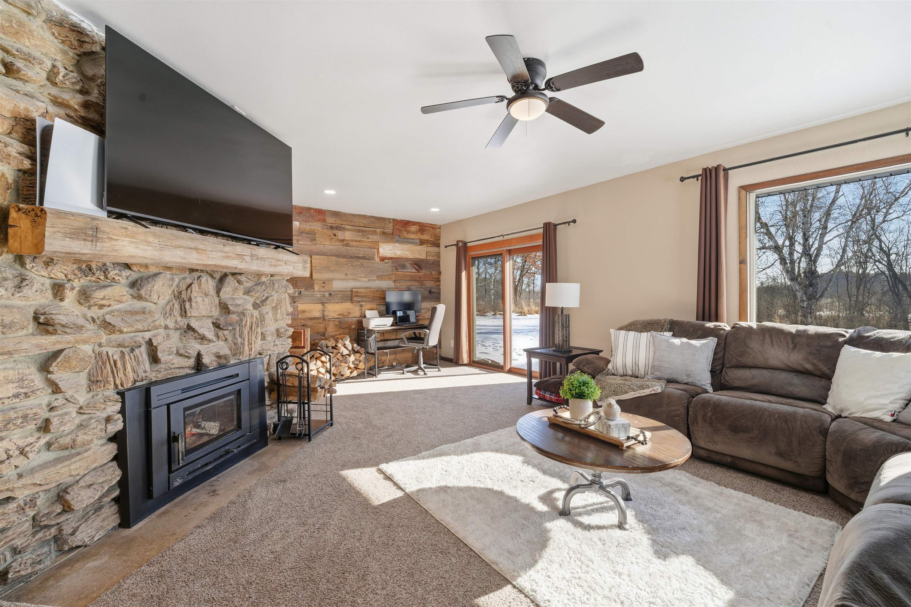 E5245 Haire Road Weyauwega, WI 54983 - Photo 6 of 41