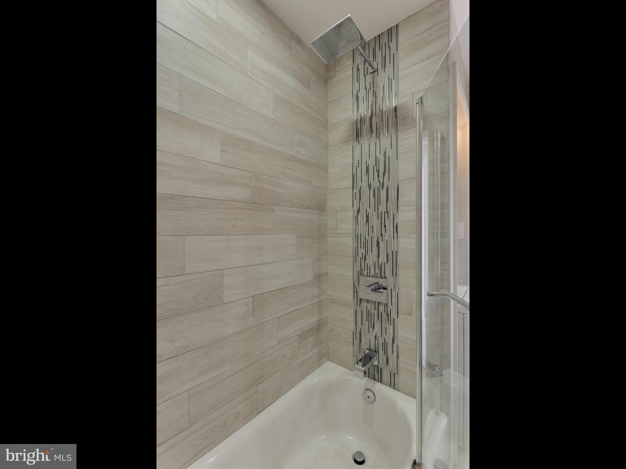 12935 Grays Pointe Road, Unit B Fairfax, VA 22033 - Photo 21 of 30 Bath