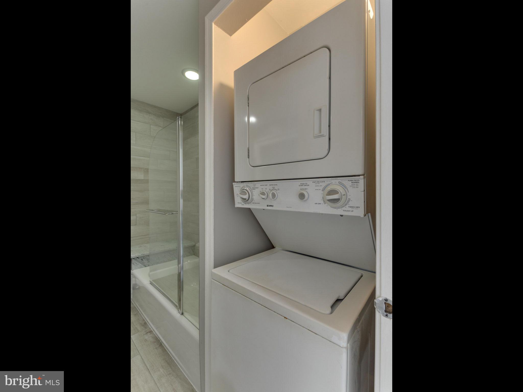 12935 Grays Pointe Road, Unit B Fairfax, VA 22033 - Photo 22 of 30 Bath