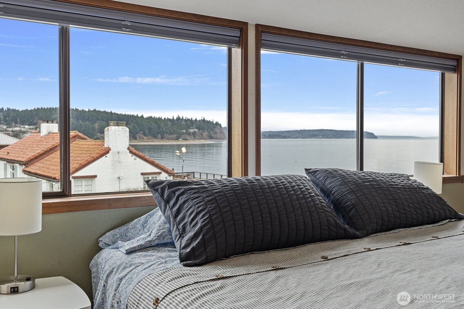 2508 Sunlight Beach Road Clinton, WA 98236 - Photo 18 of 33 a bedroom with a bed and window