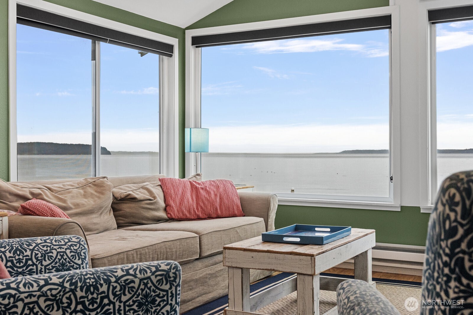 2508 Sunlight Beach Road Clinton, WA 98236 - Photo 6 of 33 a living room with furniture and a window