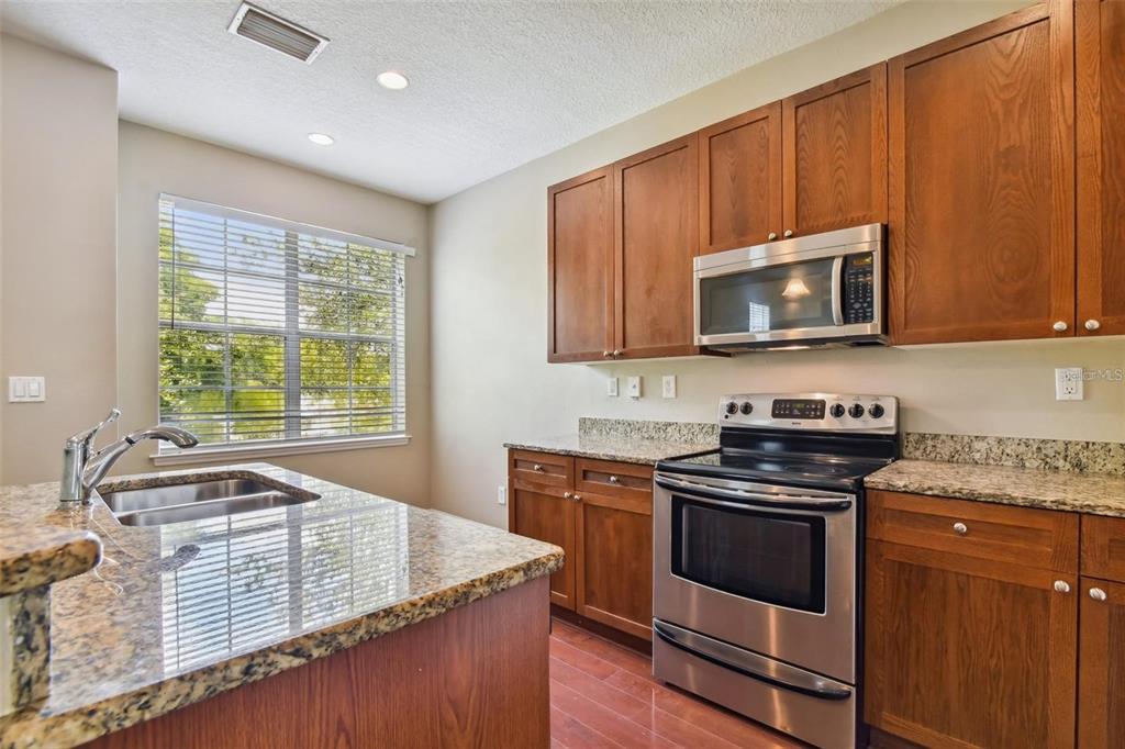 4503 Bay Spring Court Tampa, FL 33611 - Photo 7 of 45