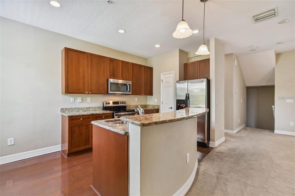 4503 Bay Spring Court Tampa, FL 33611 - Photo 9 of 45