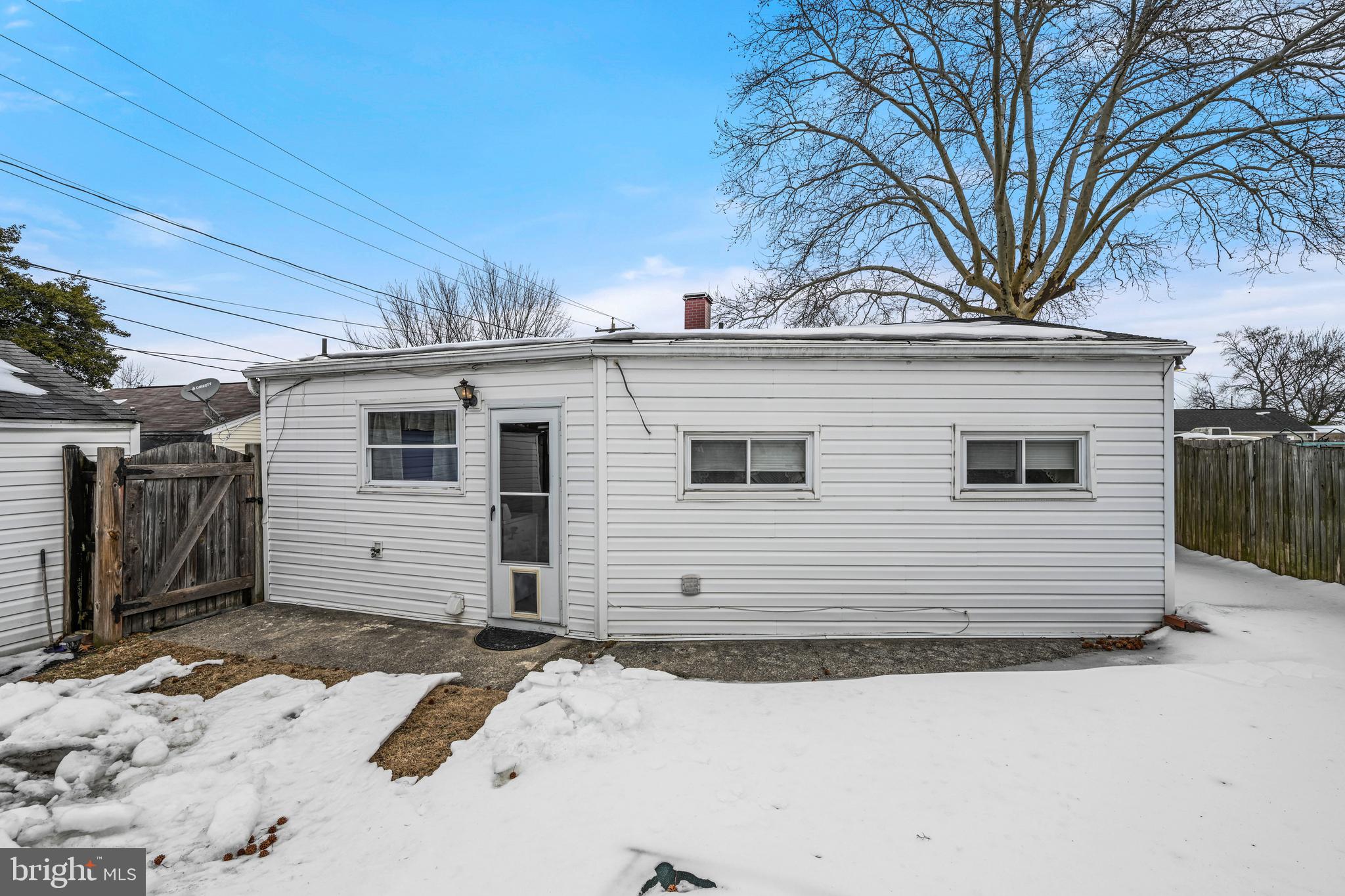 1027 Upton Road Glen Burnie, MD 21060 - Photo 29 of 38 Exterior Rear