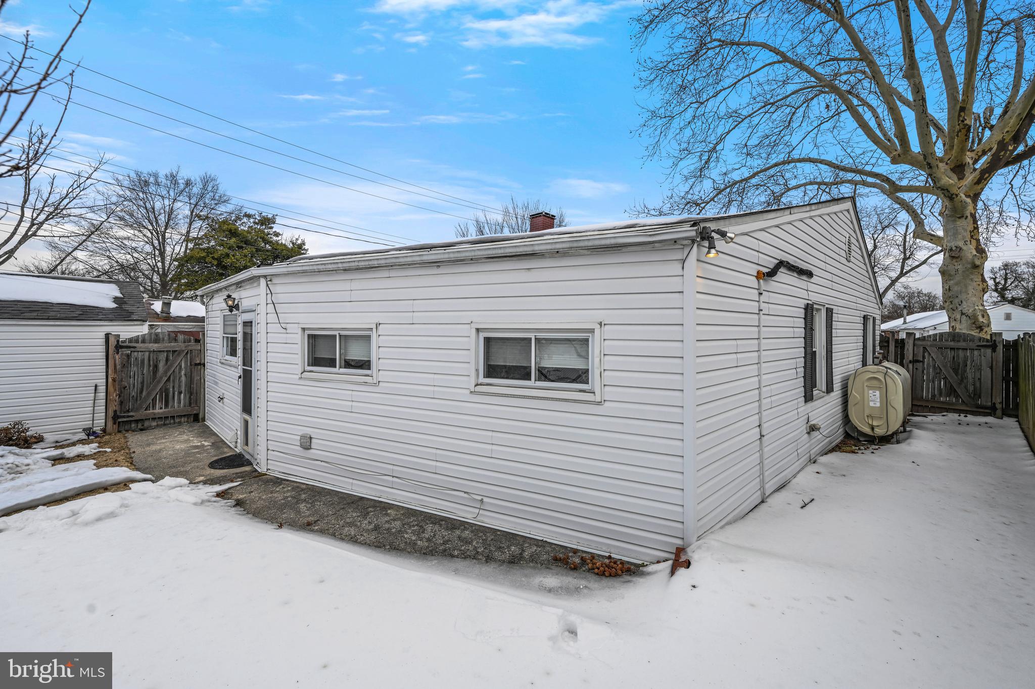 1027 Upton Road Glen Burnie, MD 21060 - Photo 33 of 38 Yard