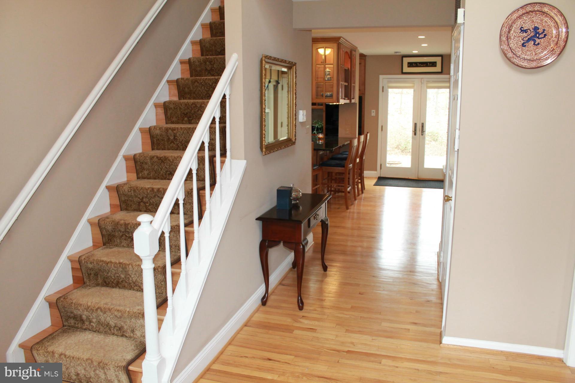 749 Ridge Drive McLean, VA 22101 - Photo 11 of 28 Foyer