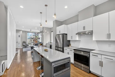 $625,000 | 537 New Bern Avenue, Unit 101, Raleigh, NC 27601