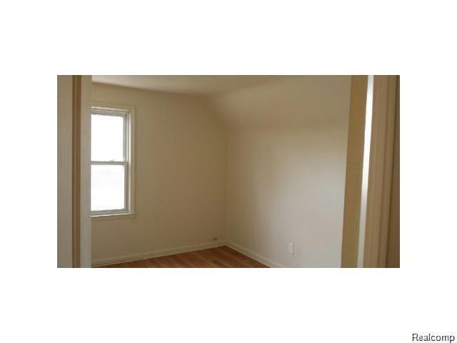 12702 Kelly Road Detroit, MI 48224 - Photo 3 of 5