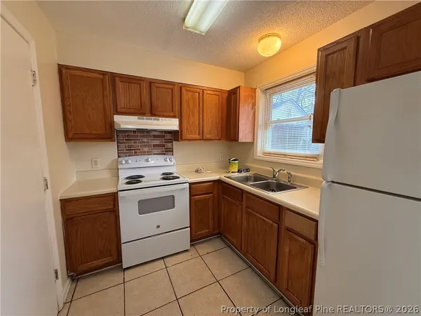 $1,050 | 713 North Street, Unit D, Fayetteville, NC 28301