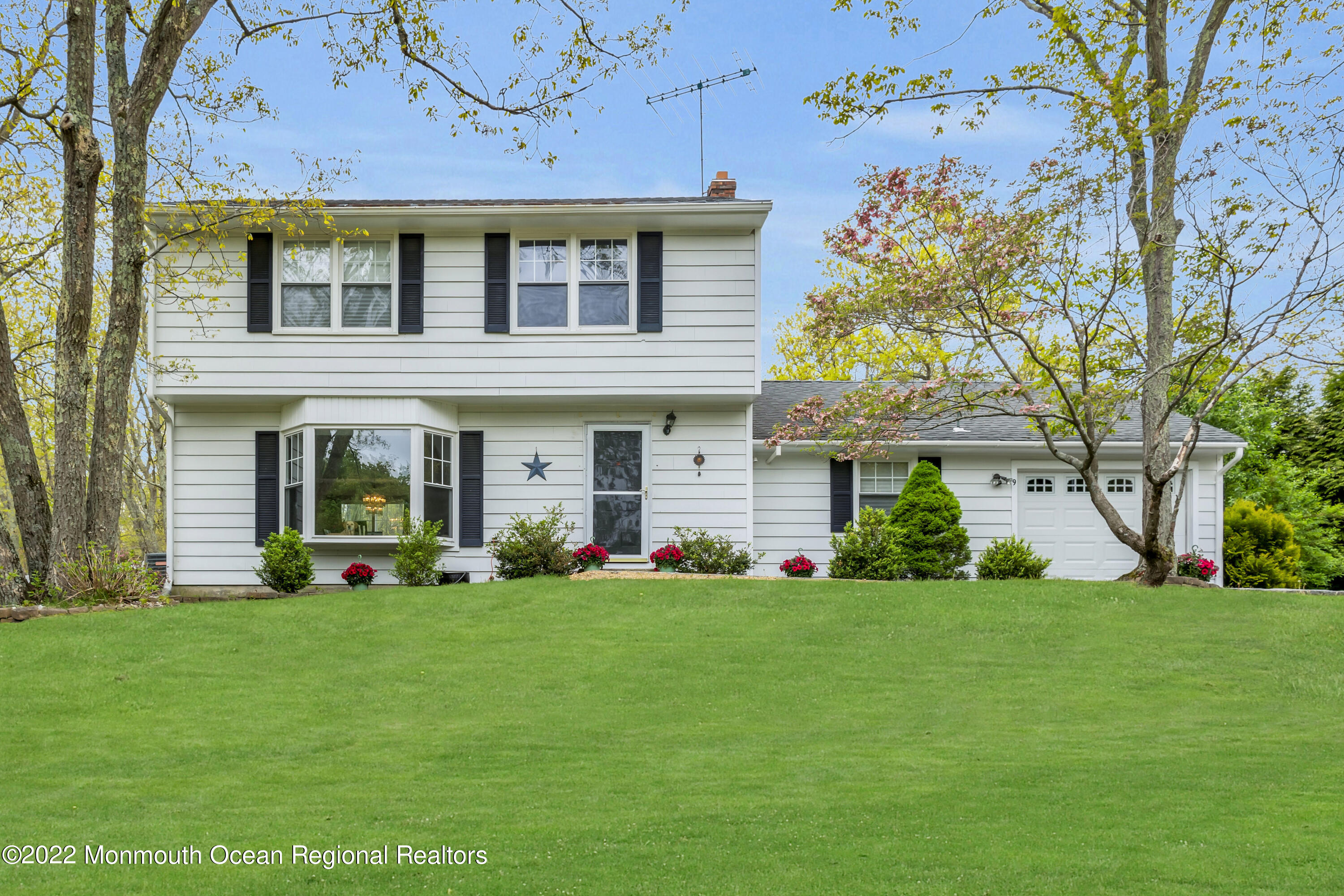 9 Buxton Road Jackson, NJ 08527 - Photo 1 of 25 003_9_buxton_rd_jackson_nj_08527_008b