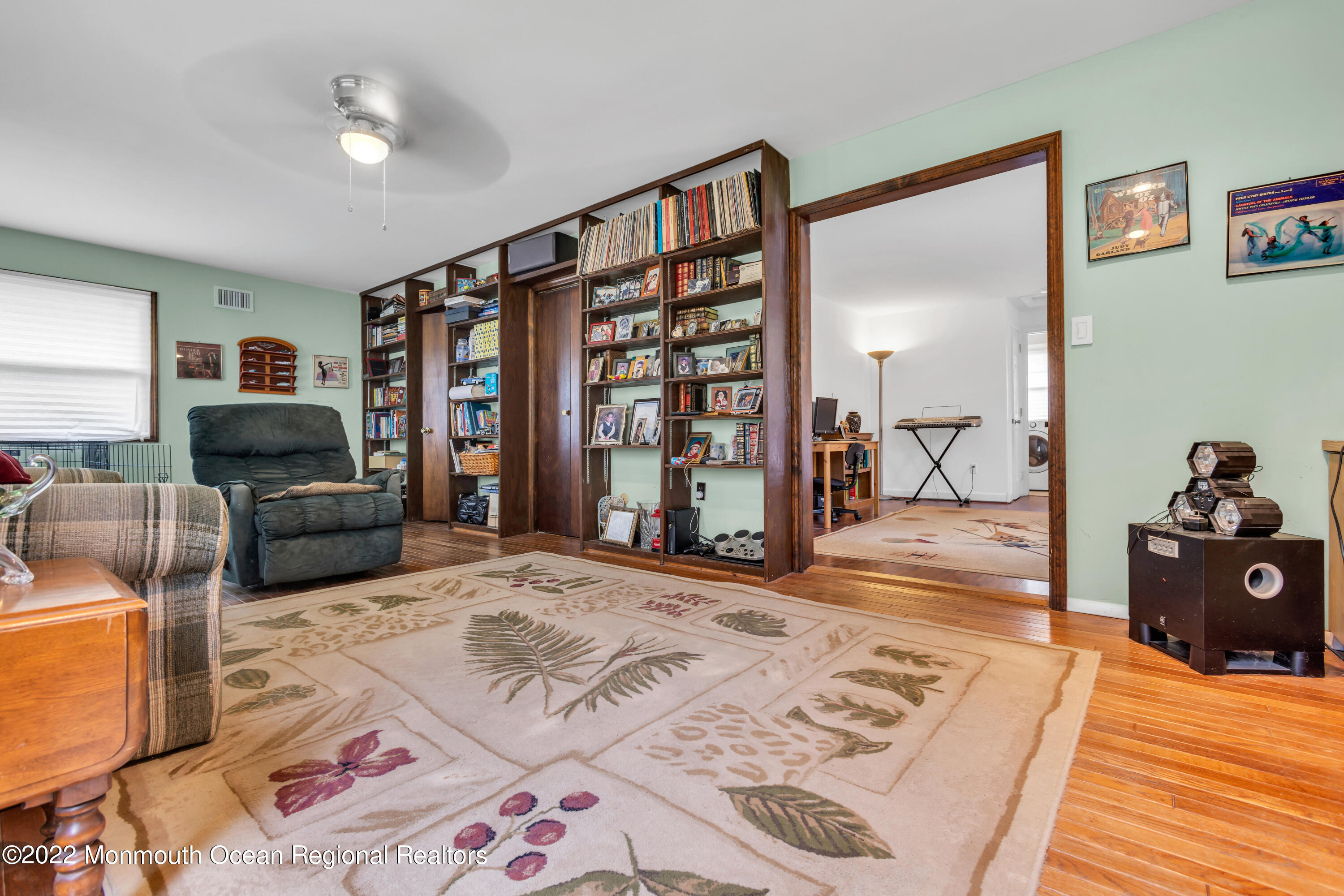 9 Buxton Road Jackson, NJ 08527 - Photo 10 of 25 020_9_buxton_rd_jackson_nj_08527_066