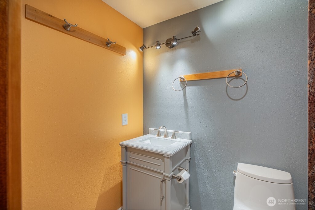 4300 Northeast Sunset Boulevard, Unit D1 Renton, WA 98059 - Photo 16 of 28 Gallery Image 16