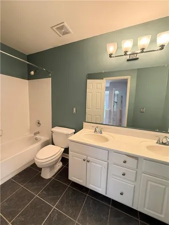 $2,795 | 3313 Hidden Trail Road Southeast, Smyrna, GA 30082