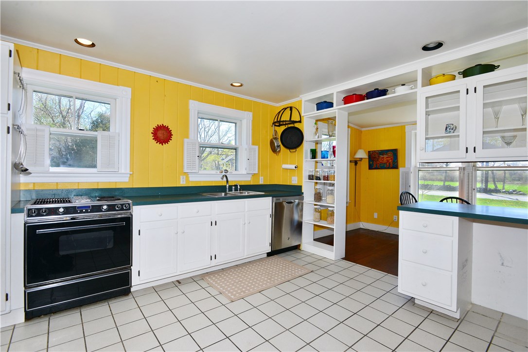 170 West Main Road Little Compton, RI 02837 - Photo 10 of 40