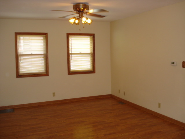 35835 North Wilson Road Ingleside, IL 60041 - Photo 5 of 14