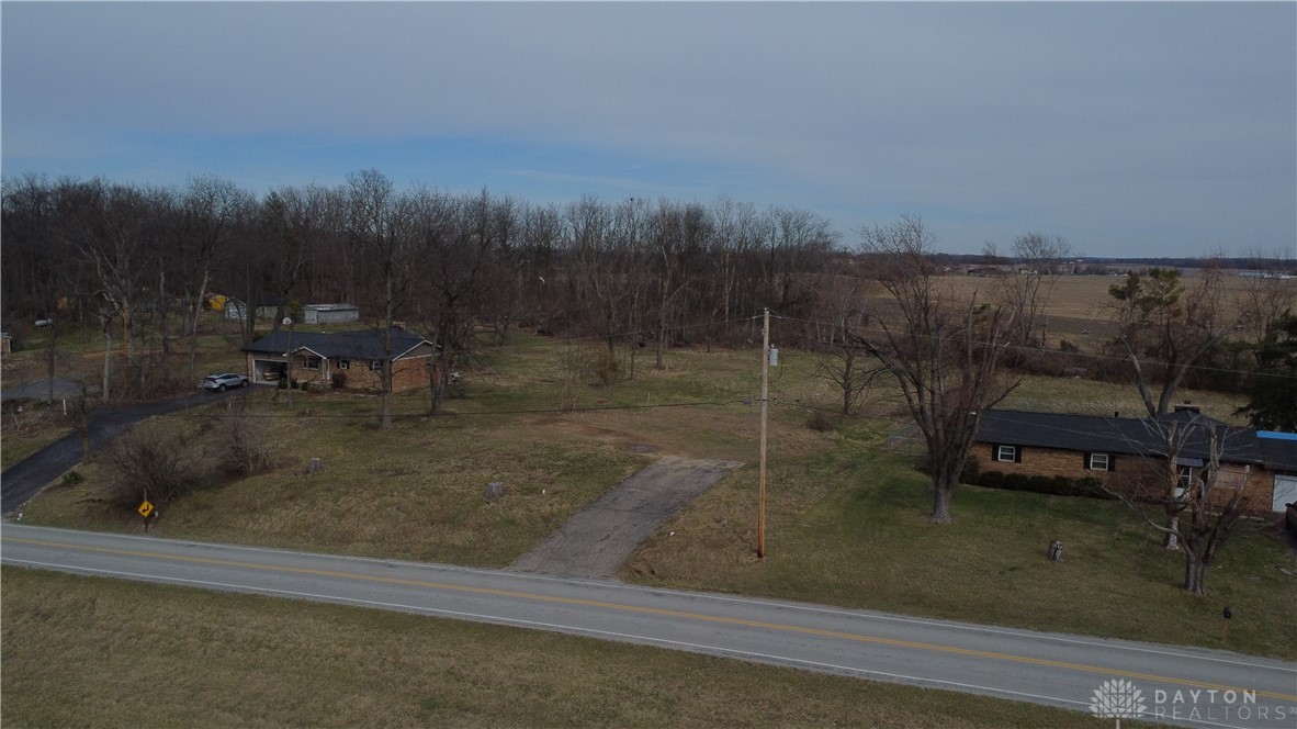 2212 Ridge Road Springfield, OH 45502 - Photo 5 of 9