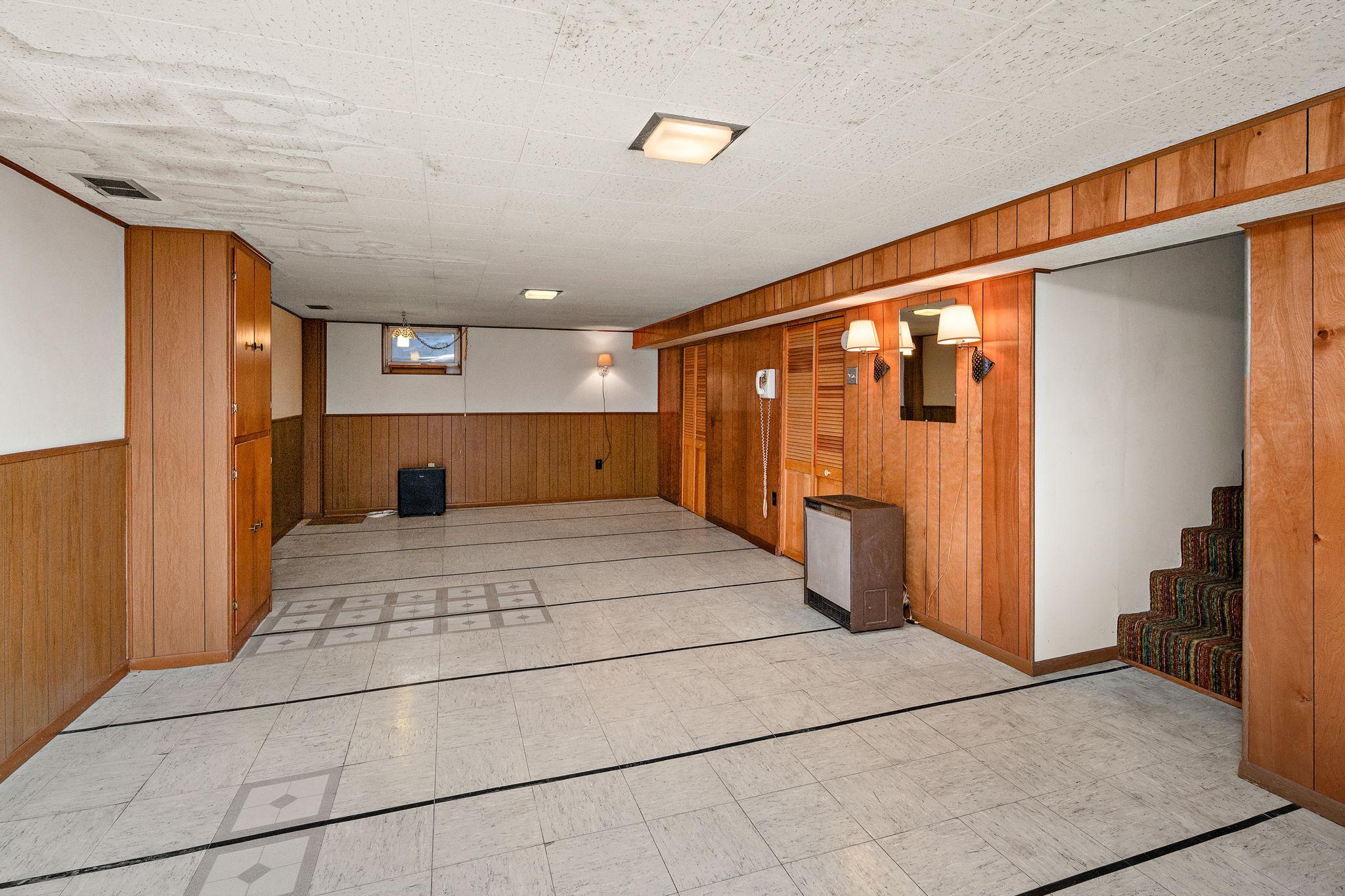 8214 32nd Place North Crystal, MN 55427 - Photo 13 of 45