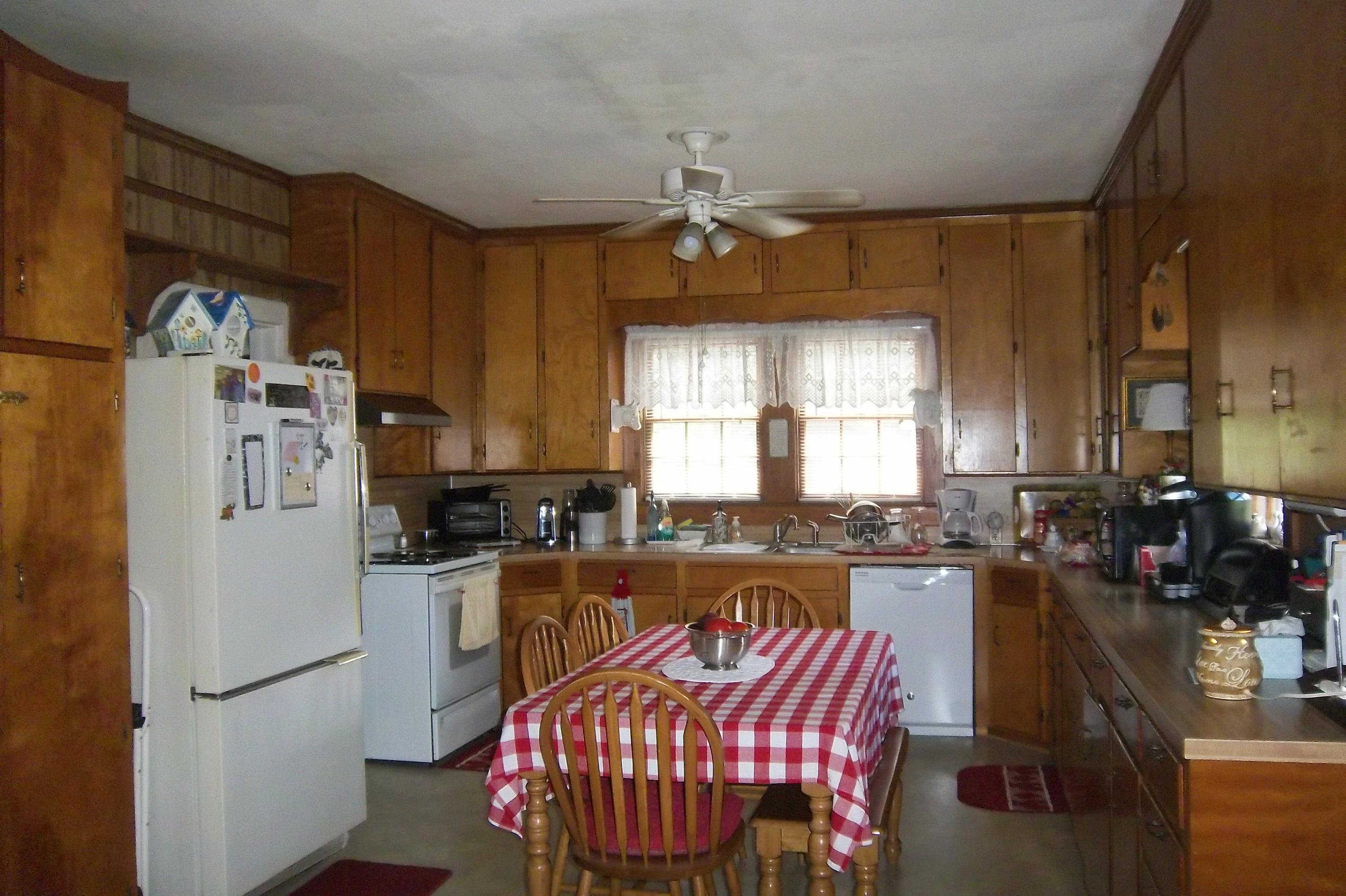 2030 Farrells Road Branchville, SC 29432 - Photo 4 of 39 Kitchen