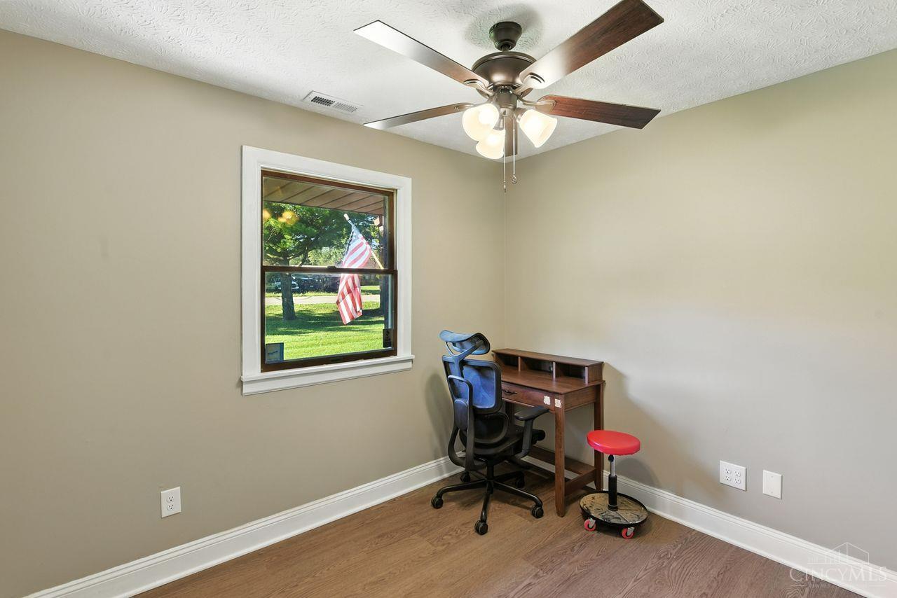 5026 Alert New London Road Hamilton, OH 45013 - Photo 16 of 36 Gallery Image 16