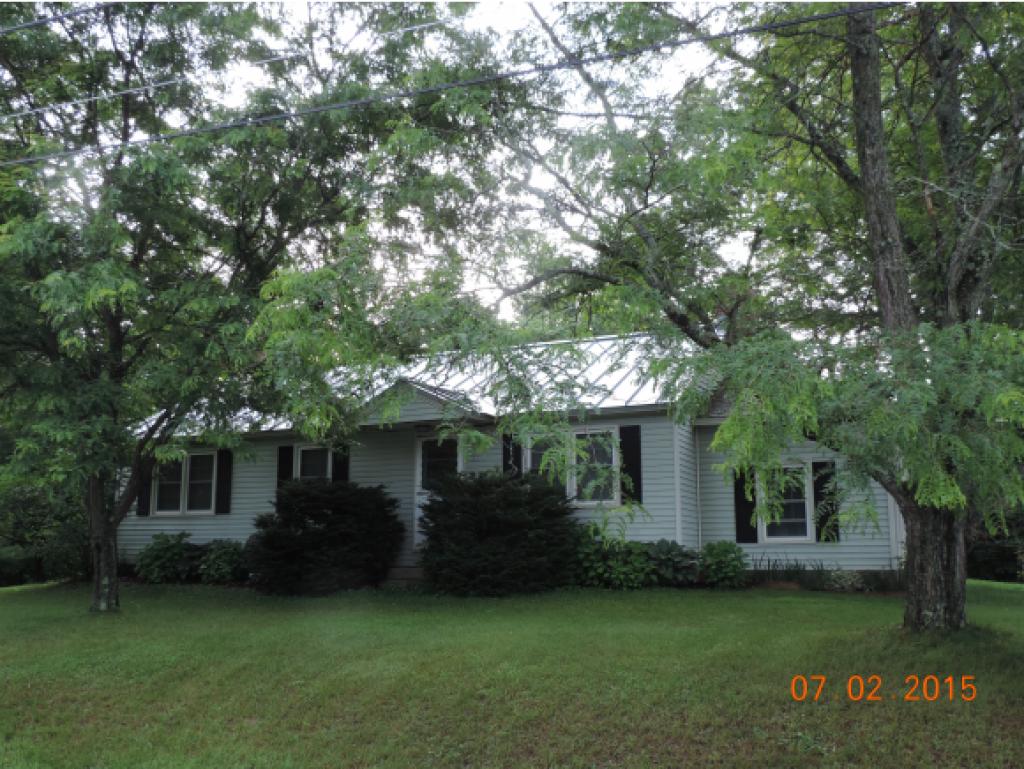 33 Maplewood Circle Walpole, NH 03608 - Photo 1 of 13