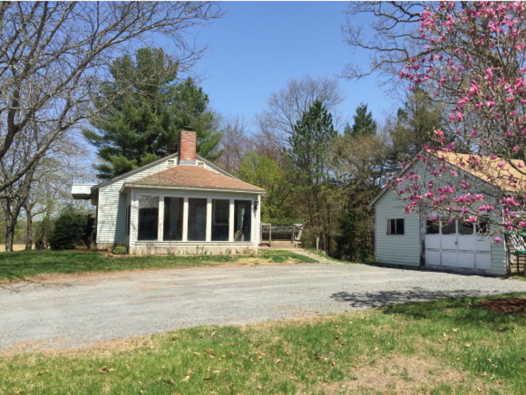 33 Maplewood Circle Walpole, NH 03608 - Photo 3 of 13