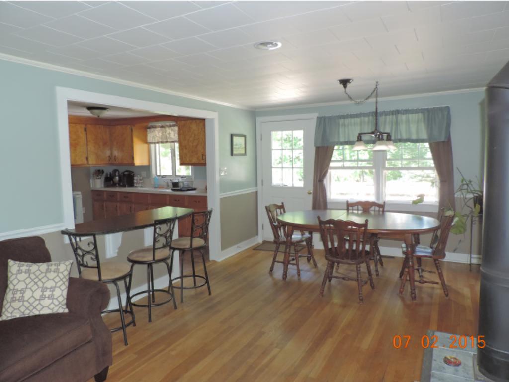 33 Maplewood Circle Walpole, NH 03608 - Photo 4 of 13