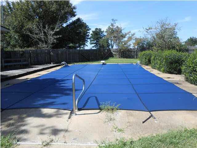 2089 Brownsdale Loop Road Jay, FL 32565 - Photo 4 of 8 In-ground pool