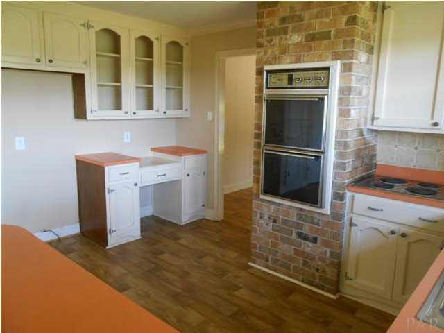 2089 Brownsdale Loop Road Jay, FL 32565 - Photo 6 of 8 Kitchen