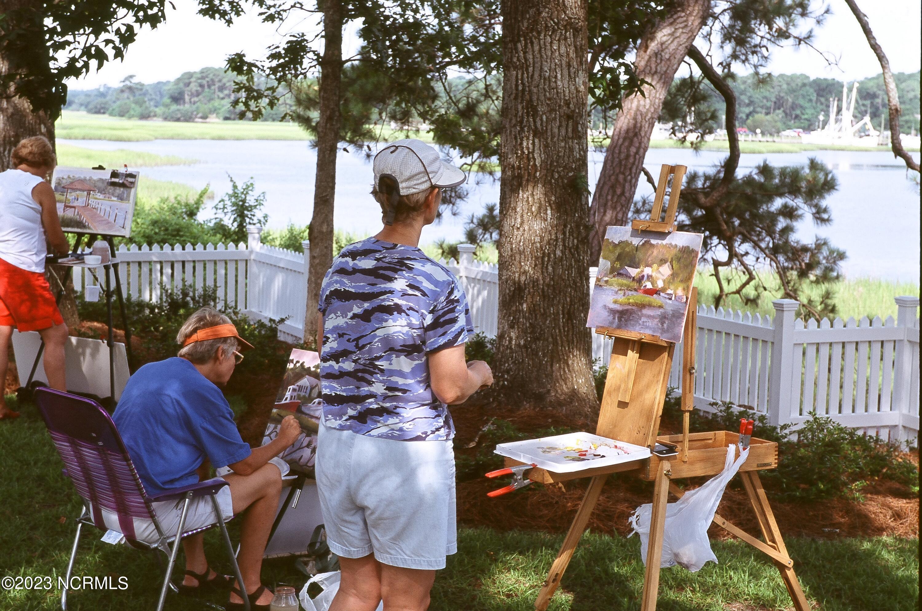 9269 West Lake Road Calabash, NC 28467 - Photo 15 of 17 Local Artists