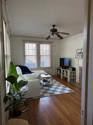 $2,150 | 1417 West Lynn Street, Unit 1517, Austin, TX 78703