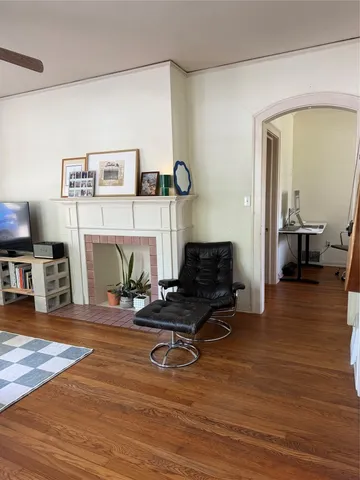 $2,150 | 1417 West Lynn Street, Unit 1517, Austin, TX 78703