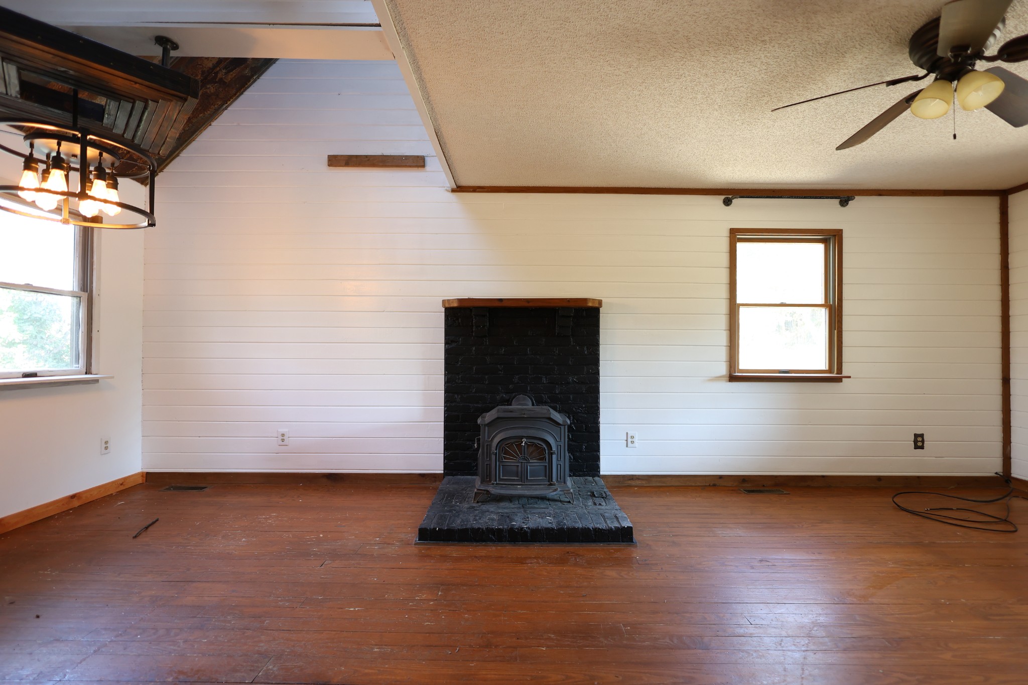 170 Sheep Barn Ridge Road Kingston, TN 37763 - Photo 6 of 33 Gallery Image 6