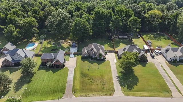 $389,900 | 2210 Westwind Drive, Nesbit, MS 38651