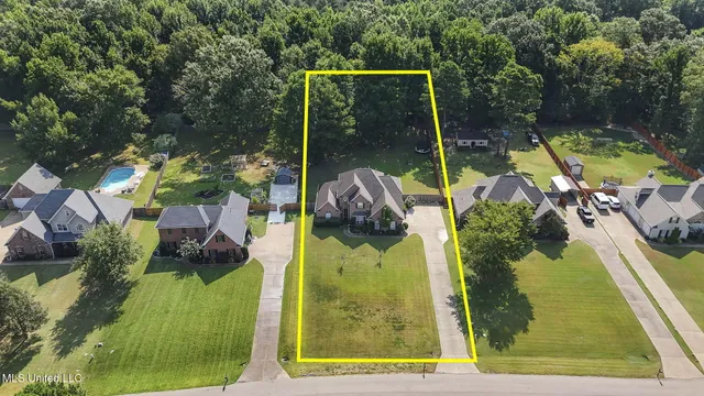 $389,900 | 2210 Westwind Drive, Nesbit, MS 38651