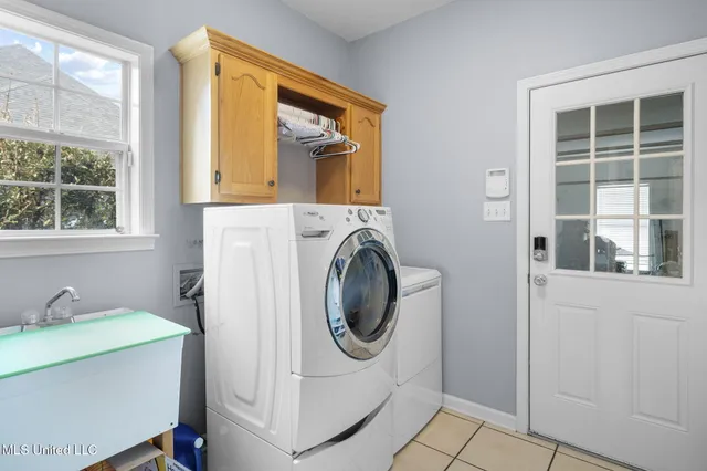 $389,900 | 2210 Westwind Drive, Nesbit, MS 38651