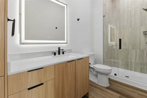$2,650 | 5614 Larkin Street, Unit H, Houston, TX 77007
