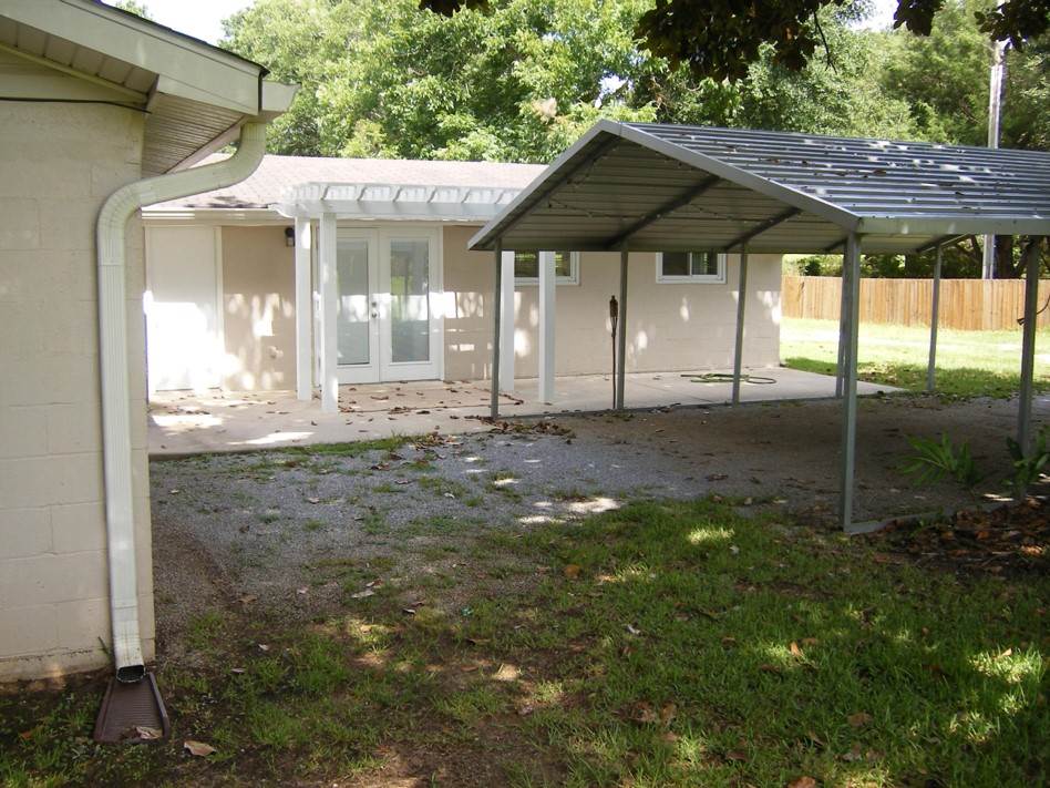 19284 State Highway 181 Fairhope, AL 36532 - Photo 6 of 8 Carport