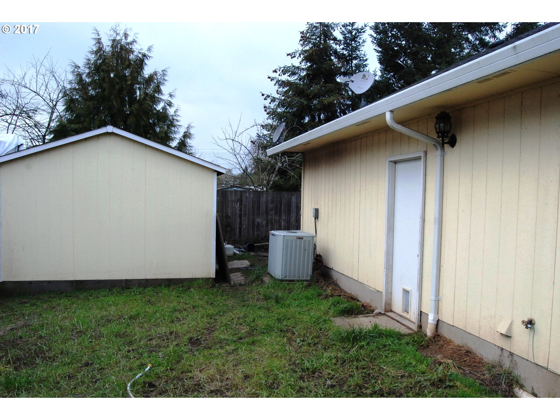 310 57th Street Springfield, OR 97478 - Photo 14 of 16