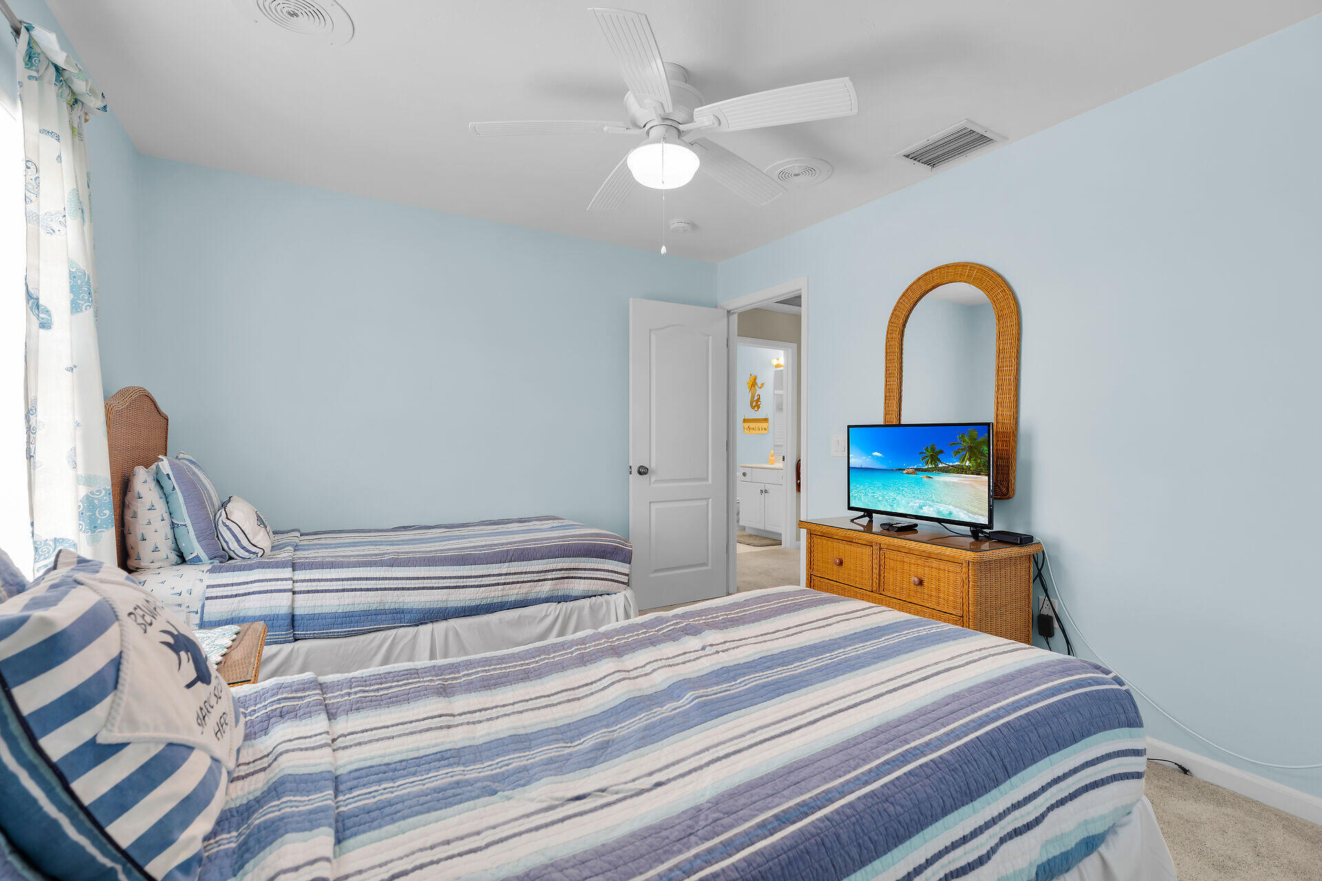 180 9th Street Key Colony Beach, FL 33051 - Photo 29 of 50 Guest Bedroom