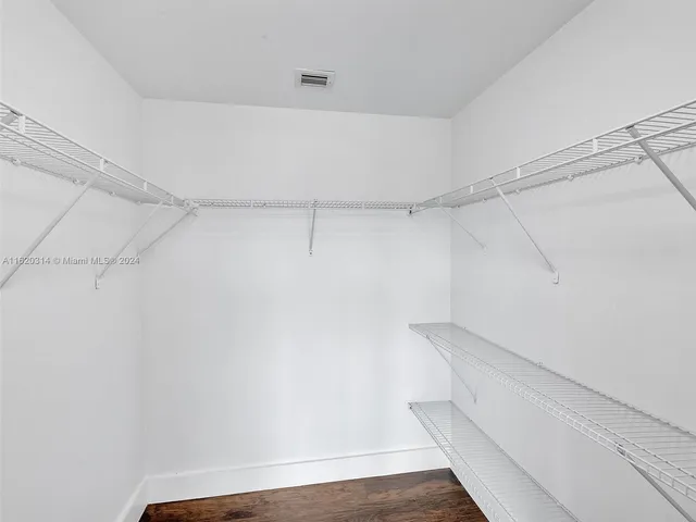 $748,000 | 888 Biscayne Boulevard, Unit 612, Miami, FL 33132