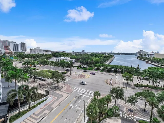 $748,000 | 888 Biscayne Boulevard, Unit 612, Miami, FL 33132