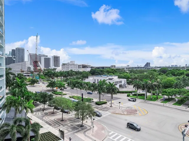 $748,000 | 888 Biscayne Boulevard, Unit 612, Miami, FL 33132