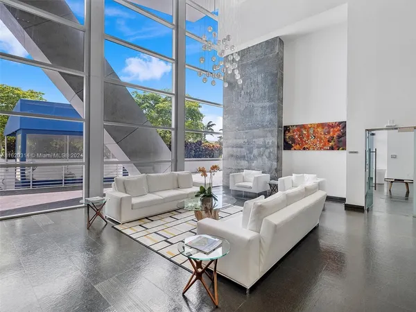 $738,000 | 888 Biscayne Boulevard, Unit 612, Miami, FL 33132