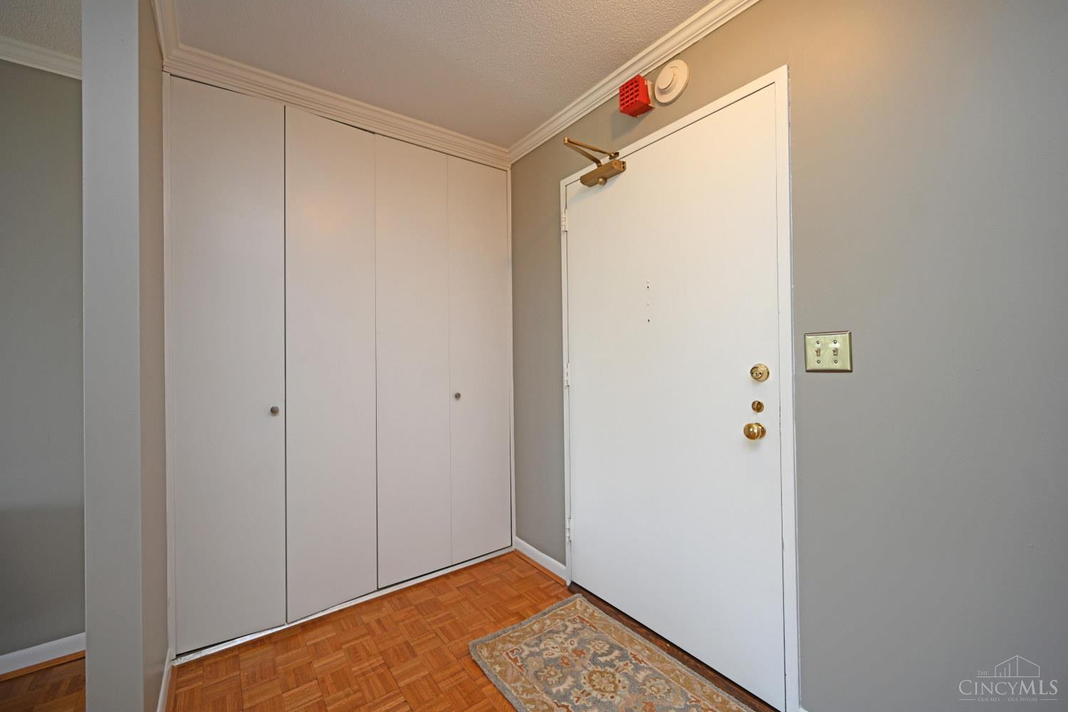 2444 Madison Road, Unit 202A Cincinnati, OH 45208 - Photo 8 of 41