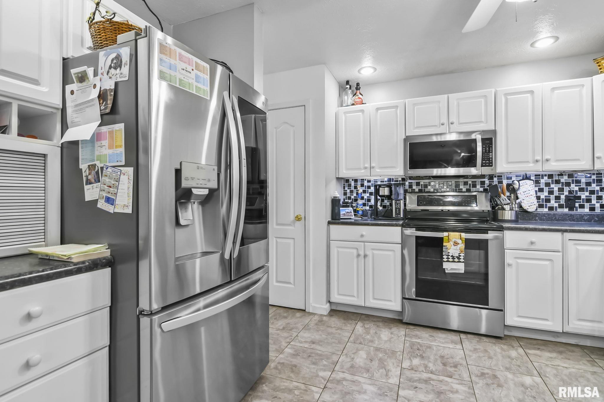 45 Aspen Road Pleasant Plains, IL 62677 - Photo 12 of 40