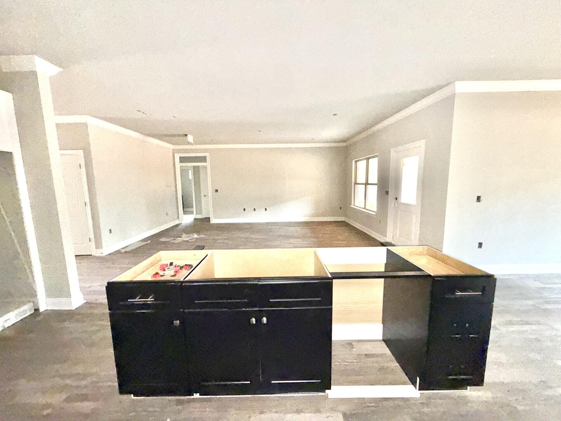 6699 Rocky Shores Road Milton, FL 32583 - Photo 25 of 75 kitchen-Living