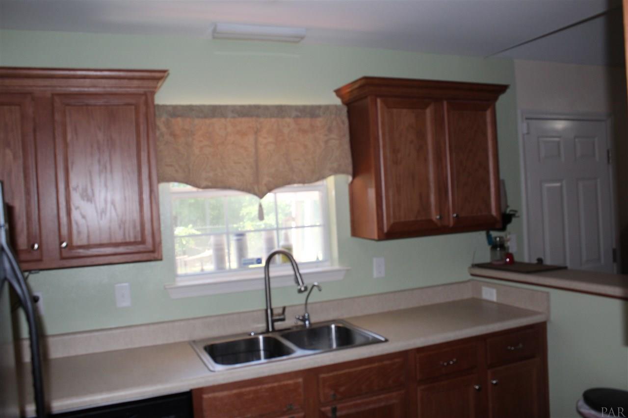 6713 Trail Ride South Milton, FL 32570 - Photo 10 of 31 Gallery Image 10