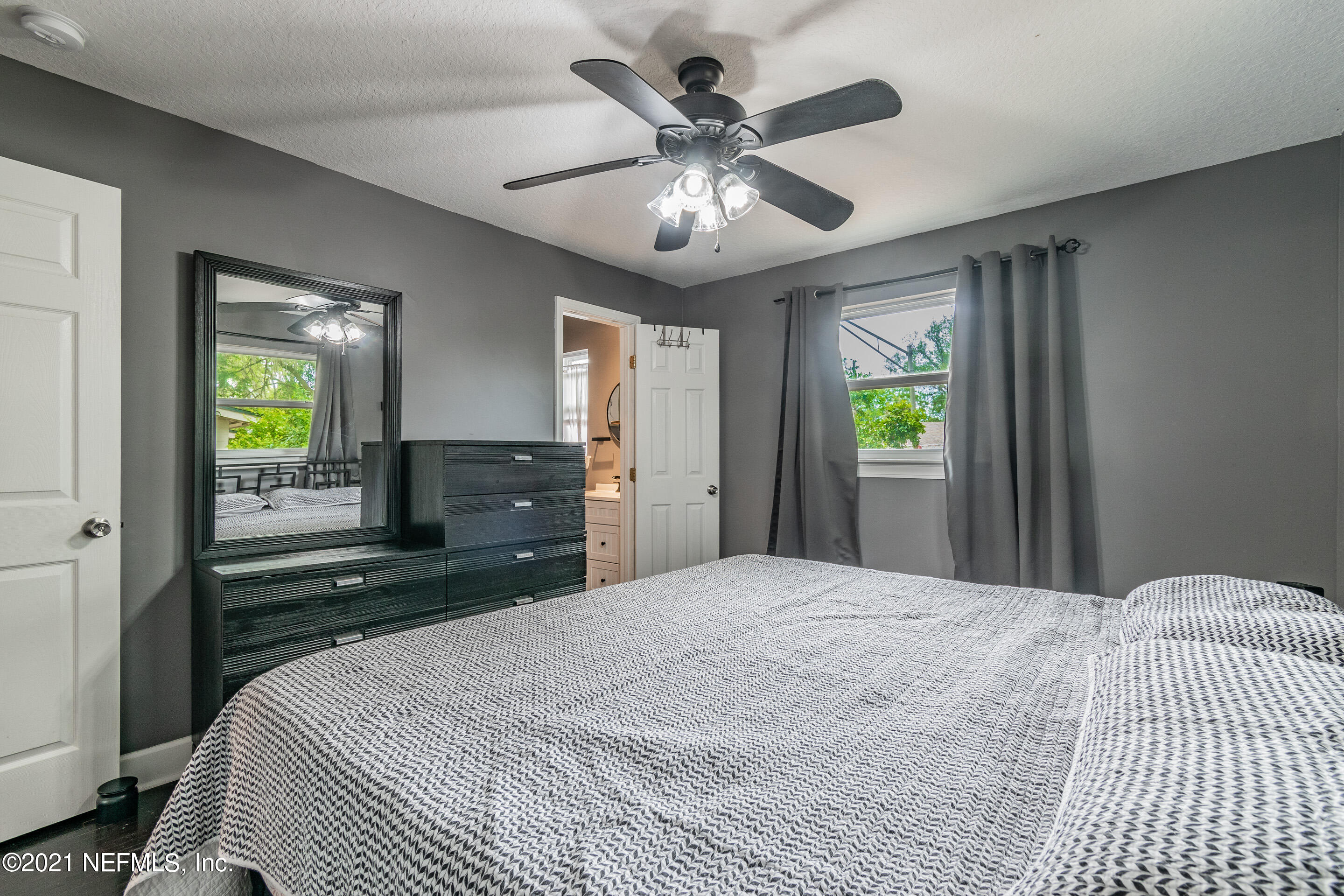 2343 Mills Road Jacksonville, FL 32216 - Photo 16 of 33 Owner's Bedroom