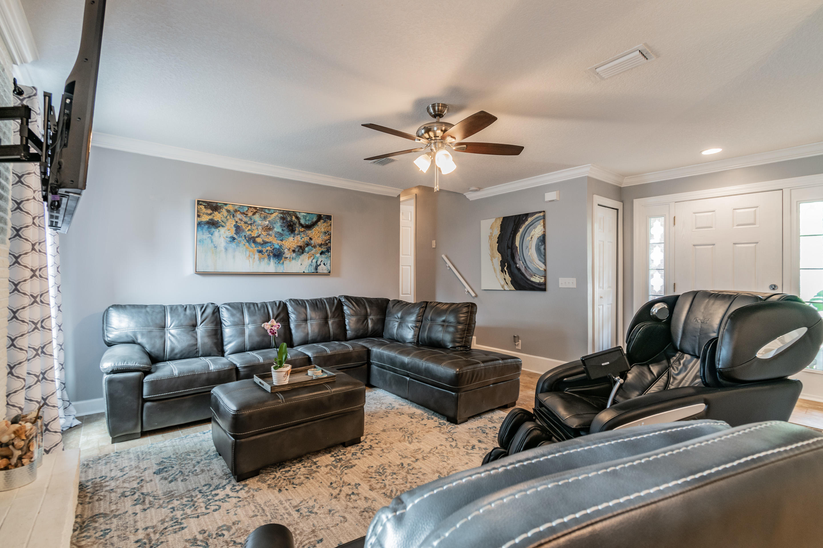 2343 Mills Road Jacksonville, FL 32216 - Photo 2 of 33 Living Room