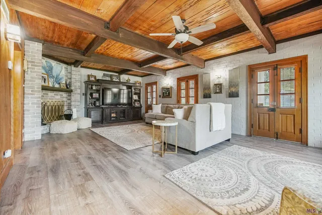 $999,999 | 720 Lefort Bypass Road, Thibodaux, LA 70301